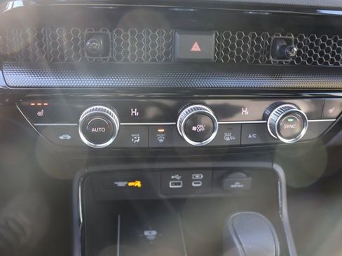 Used 2025 Honda CR-V Sport Touring image 15