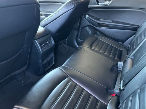 Used 2024 Ford Edge SEL image 27