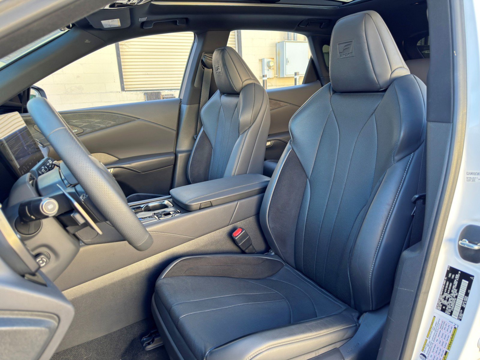 Used 2023 Lexus RX 500h F Sport w/ Cold Area Package AWD/4WD image 39