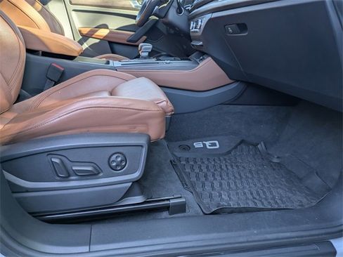 Used 2023 Audi Q5 e Premium Plus w/ Premium Plus Package image 3