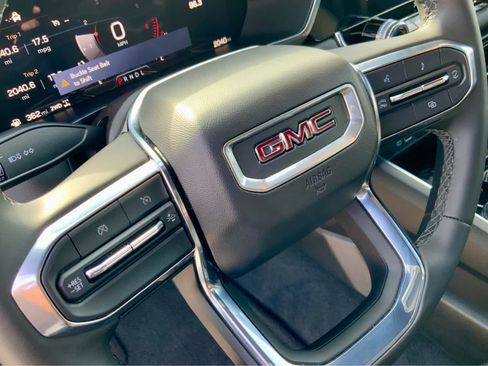 New 2025 GMC Canyon Elevation w/ Convenience Package image 44