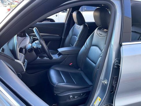 Used 2025 Cadillac XT4 Premium Luxury image 23