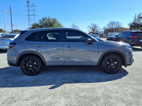 Certified 2024 Honda HR-V Sport image 9
