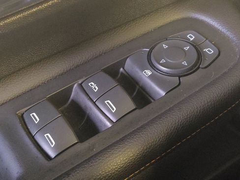 Used 2021 GMC Terrain SLE w/ Driver Convenience Package FWD image 27