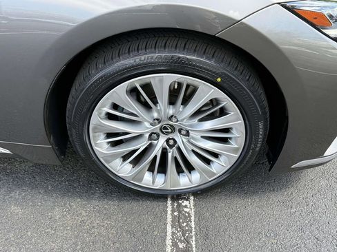 Used 2023 Lexus LS 500 AWD w/ Interior Upgrade Package image 7