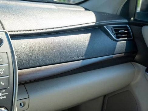 Used 2017 Toyota Camry XLE FWD image 45