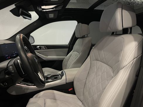 Used 2024 BMW X5 xDrive40i w/ Premium Package image 14