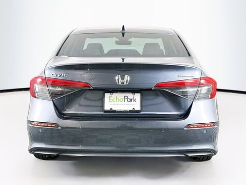 Used 2023 Honda Civic Touring image 7