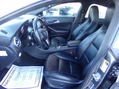 Used 2014 Mercedes-Benz CLA 250 image 11