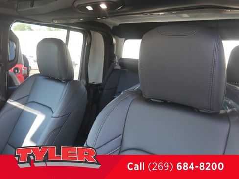 New 2026 Jeep Gladiator Sport AWD/4WD image 34