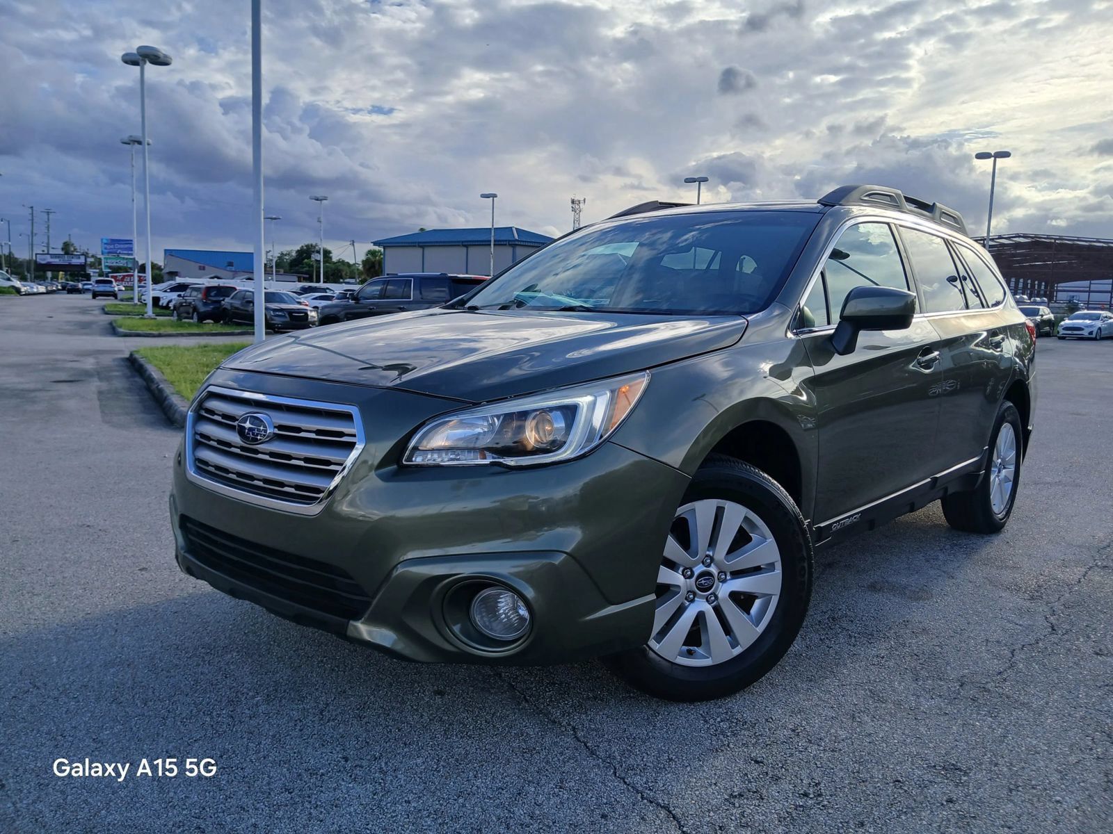 Used 2017 Subaru Outback 2.5i Premium w/ Popular Package #1 AWD/4WD image 29