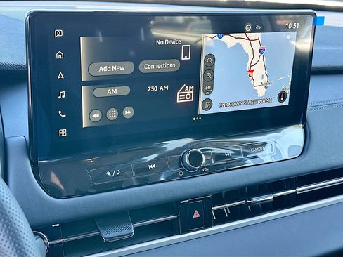 New 2025 Mitsubishi Outlander SE image 10