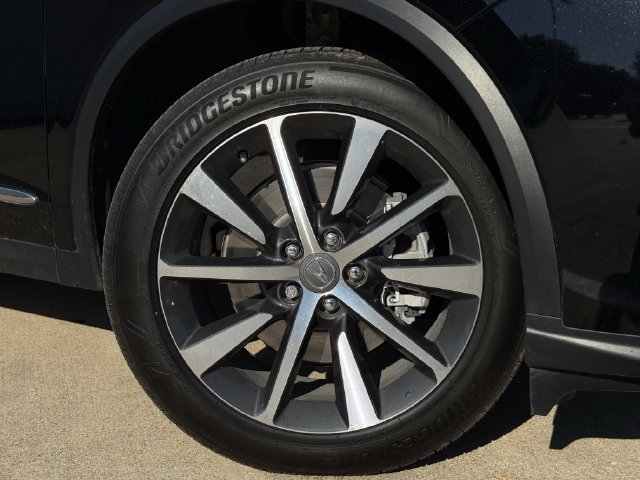 Used 2025 Acura MDX w/ Technology Package FWD image 9
