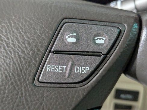 Used 2011 Lexus LS 460 AWD w/ Comfort Pkg image 38