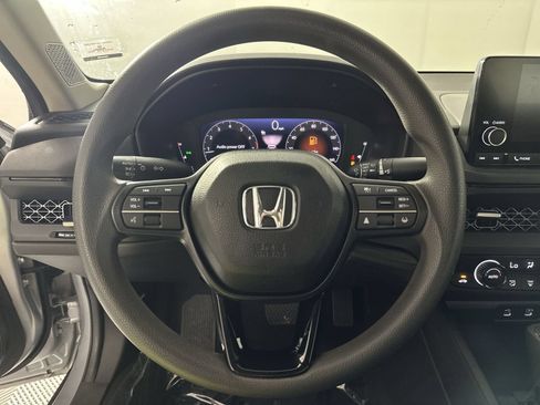Used 2025 Honda Accord SE image 14