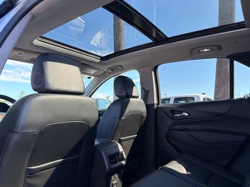 Used 2023 Chevrolet Equinox Premier FWD image 22
