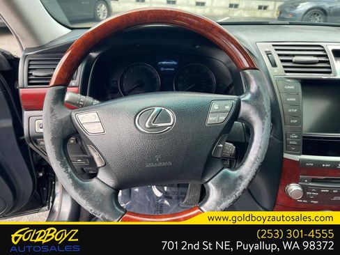Used 2011 Lexus LS 460 AWD w/ Luxury Value Edition image 17