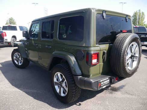 Used 2023 Jeep Wrangler Unlimited Sahara AWD/4WD image 21