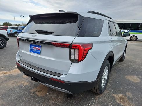New 2026 Ford Explorer Active w/ Active Comfort Package image 11