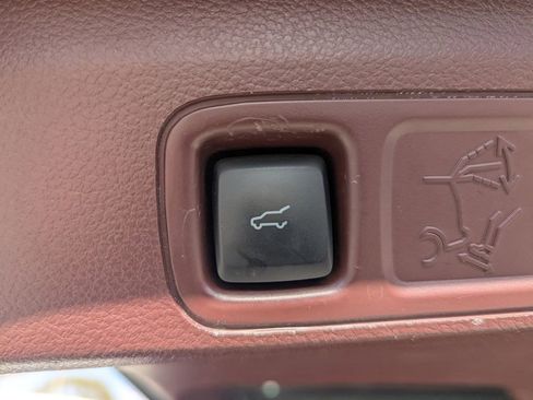 Used 2021 Lincoln Navigator Black Label image 9