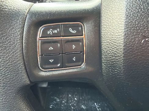 Used 2019 RAM 1500 Express AWD/4WD image 12