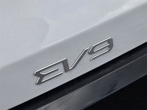 New 2026 Kia EV9 GT-Line image 8