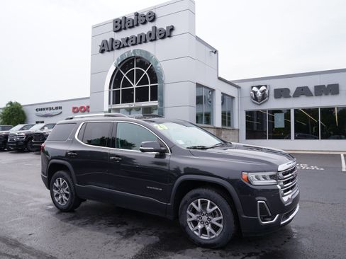 Used 2020 GMC Acadia SLT w/ Trailering Package AWD/4WD image 1