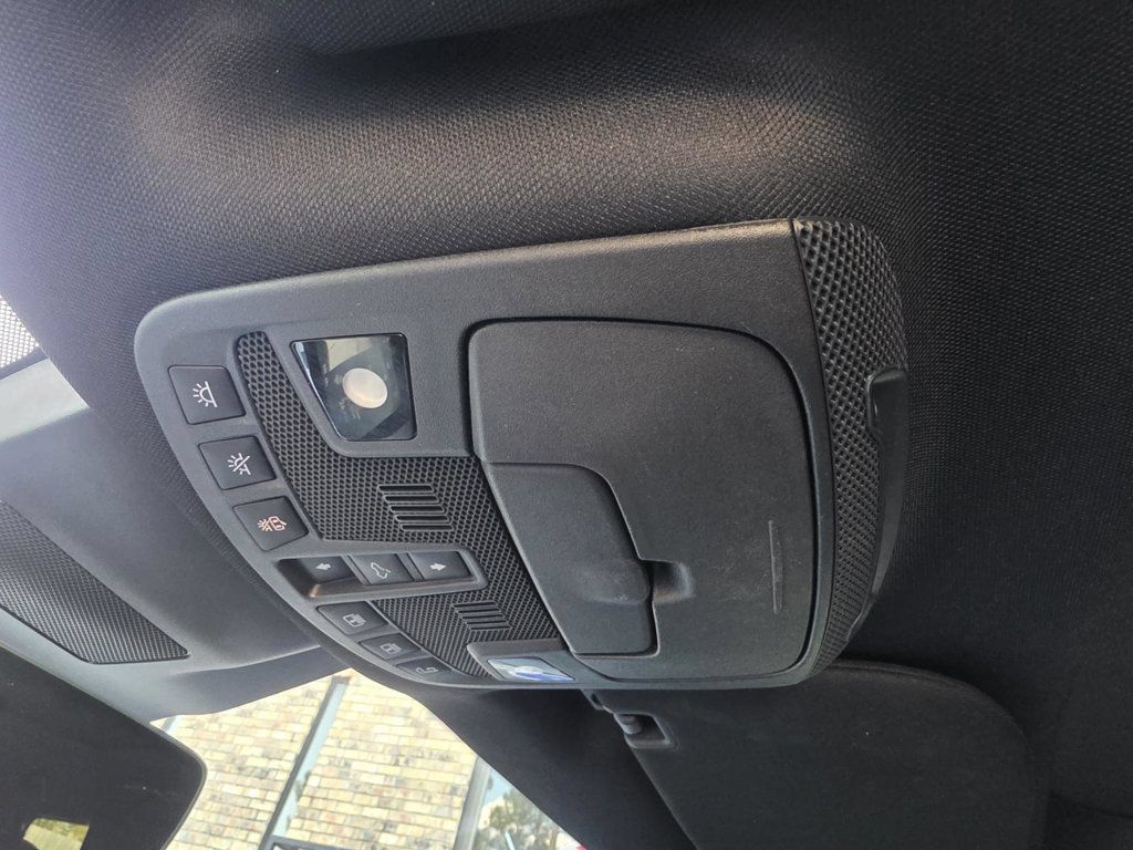 Used 2019 Lincoln Navigator L Reserve AWD/4WD image 37
