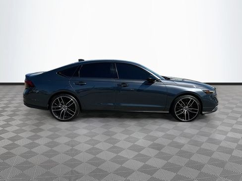 Used 2025 Honda Accord SE image 8