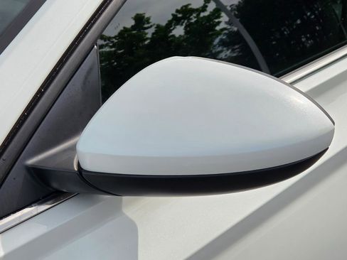 Used 2026 Volkswagen Jetta SE FWD image 17