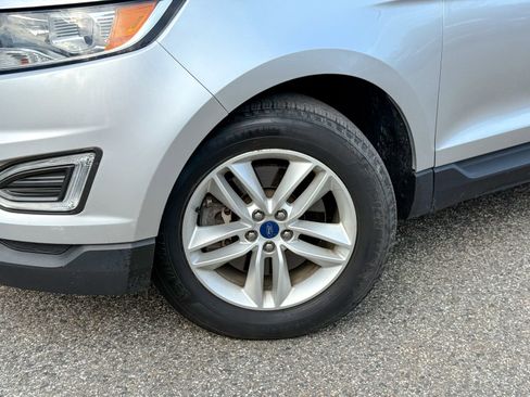 Used 2018 Ford Edge SEL w/ Equipment Group 201A AWD/4WD image 10