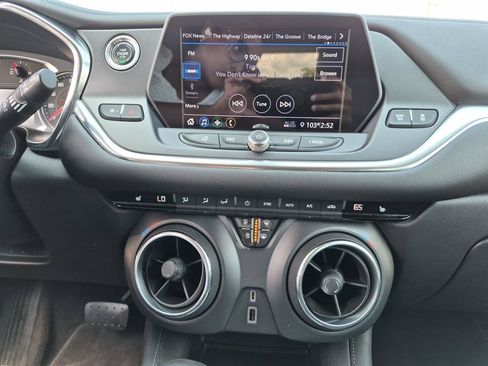 Used 2020 Chevrolet Blazer LT FWD image 22