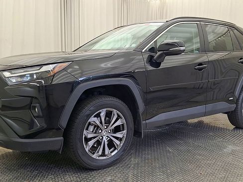 Certified 2023 Toyota RAV4 XLE Premium AWD/4WD image 11