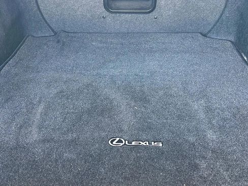 Used 2015 Lexus ES 350 w/ Luxury Package image 4