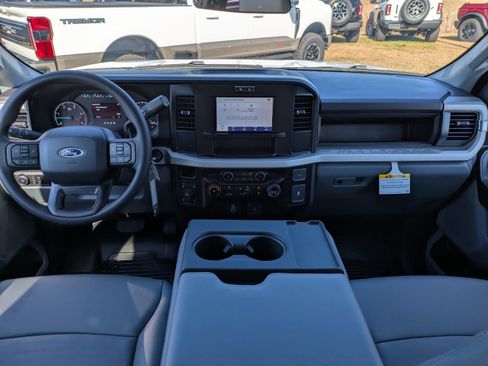 New 2026 Ford F250 XL AWD/4WD image 16