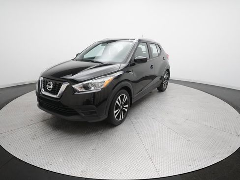 Used 2018 Nissan Kicks SV image 34