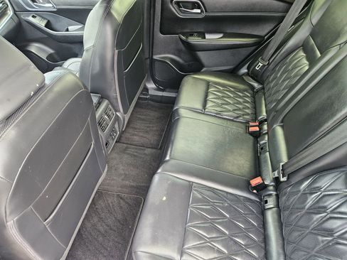 Used 2023 Nissan Rogue Platinum w/ Platinum Premium Package image 31