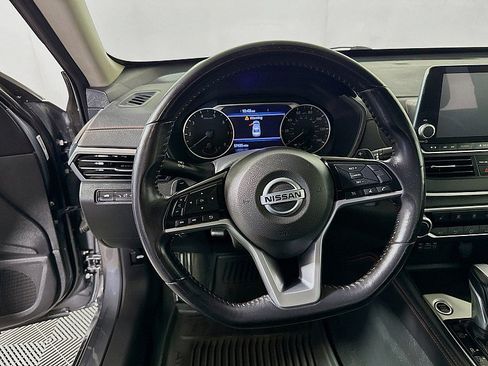 Used 2019 Nissan Altima 2.5 SR w/ SR Premium Package AWD/4WD image 12