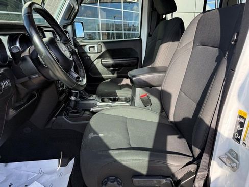 Used 2021 Jeep Wrangler Unlimited Sport AWD/4WD image 16