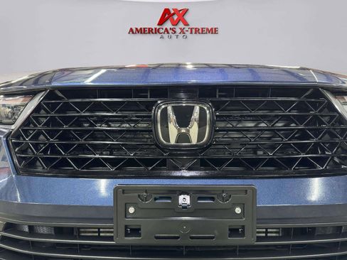 Used 2023 Honda Accord EX image 9