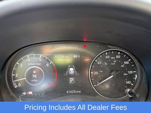 Used 2024 Nissan Kicks SV w/ Interior Electronics Package FWD image 8