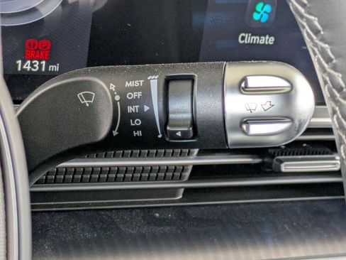 Used 2025 Hyundai Ioniq 6 SE image 36