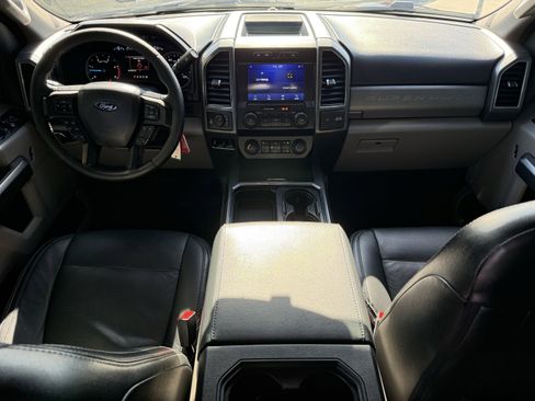 Used 2022 Ford F250 XLT w/ XLT Premium Package image 13