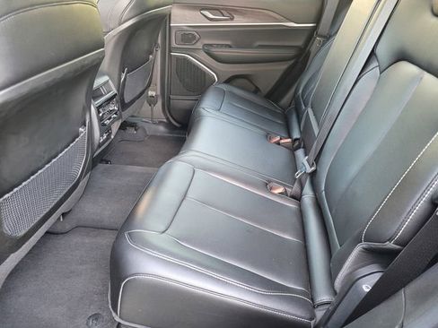 Used 2023 Jeep Grand Cherokee 4WD 4xe image 11