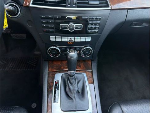 Used 2014 Mercedes-Benz C 300 4MATIC Sedan image 17