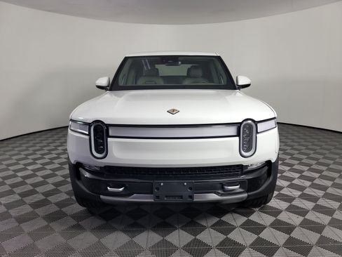 Used 2024 Rivian R1T Adventure AWD/4WD image 8