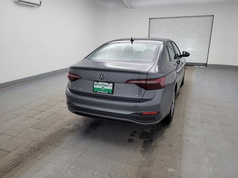 Used 2024 Volkswagen Jetta SE FWD image 7