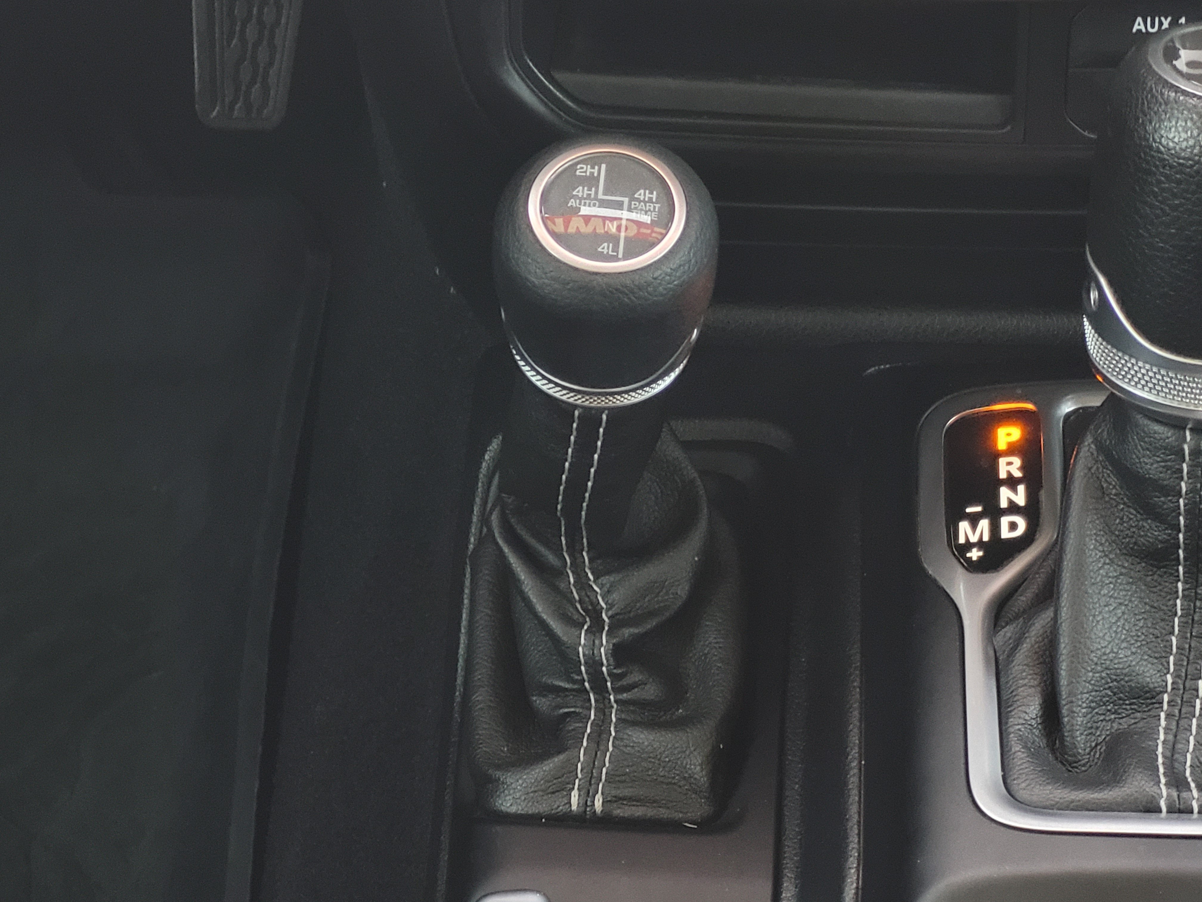 Used 2018 Jeep Wrangler Unlimited Sahara AWD/4WD image 19