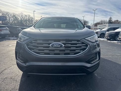 Used 2022 Ford Edge SEL w/ Convenience Package image 3
