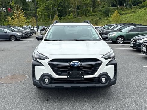 Certified 2024 Subaru Outback Premium AWD/4WD image 2